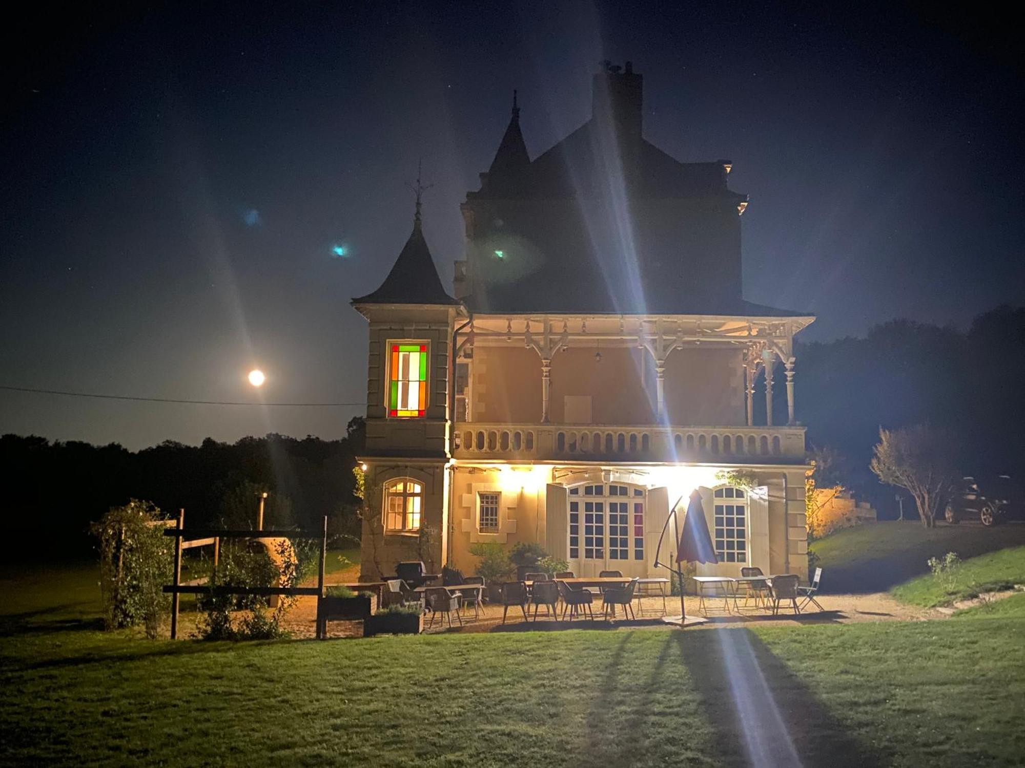 Chateau Vary Jarzé Buitenkant foto